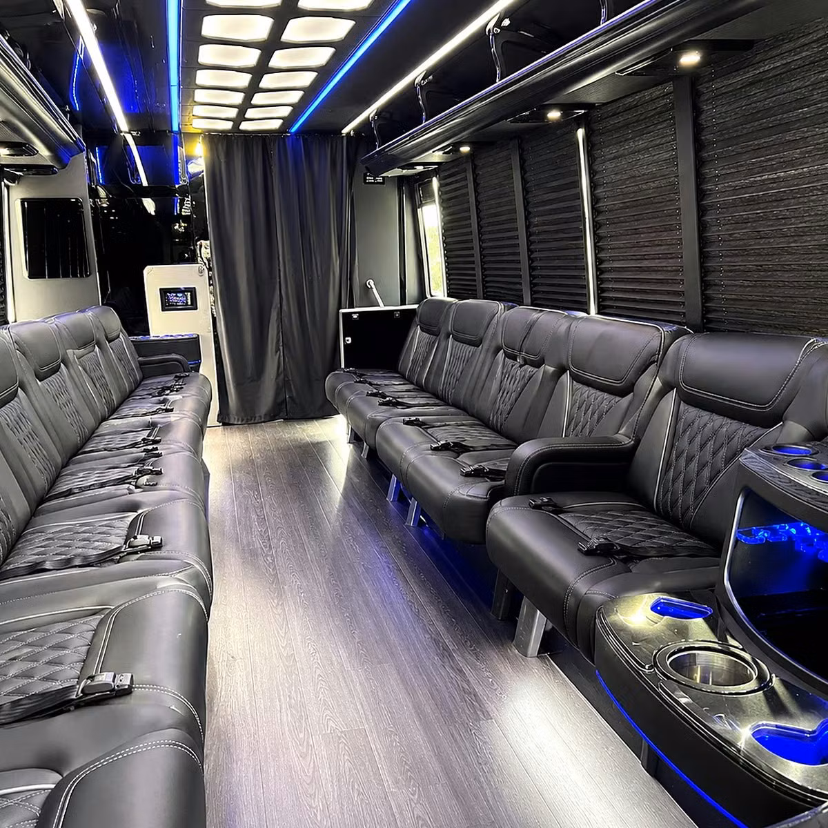 choose a party bus for the bachelorette night before your redlands wedding