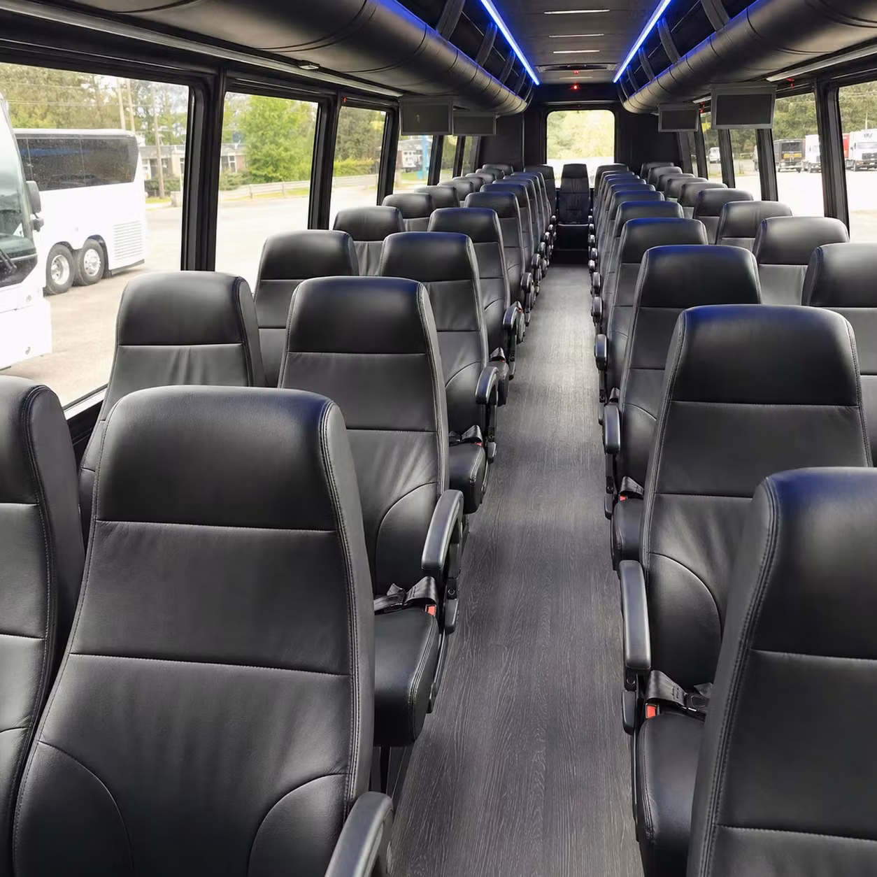 redlands 25 passenger minibus rental